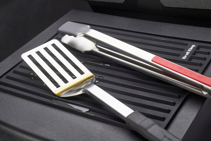 Broil King 60009 Silicone Side Shelf Mat, Black - Image 2