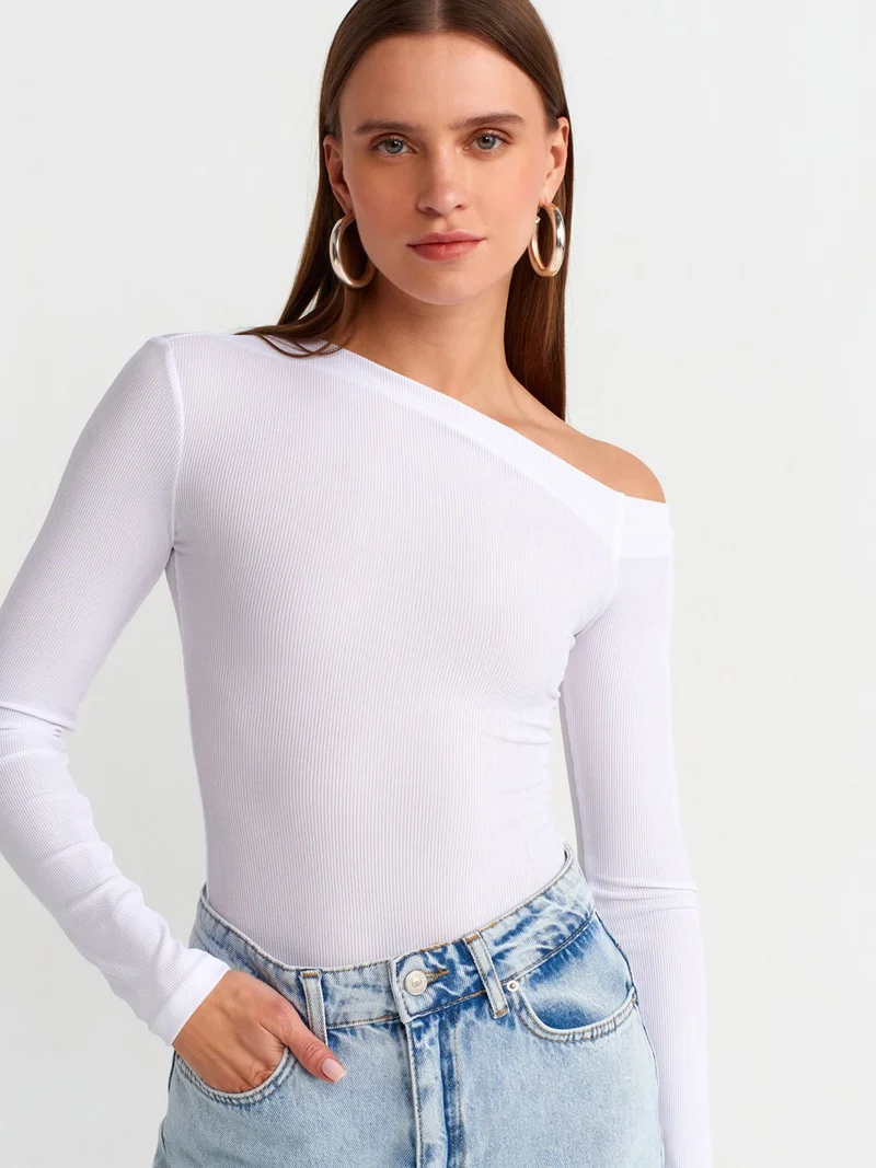 Dilvin 30475 Asymmetrical Collar Long Sleeve Top-White