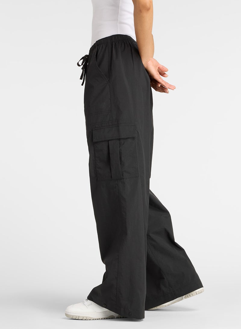 New Balance Woven Cargo Pants - Image 3