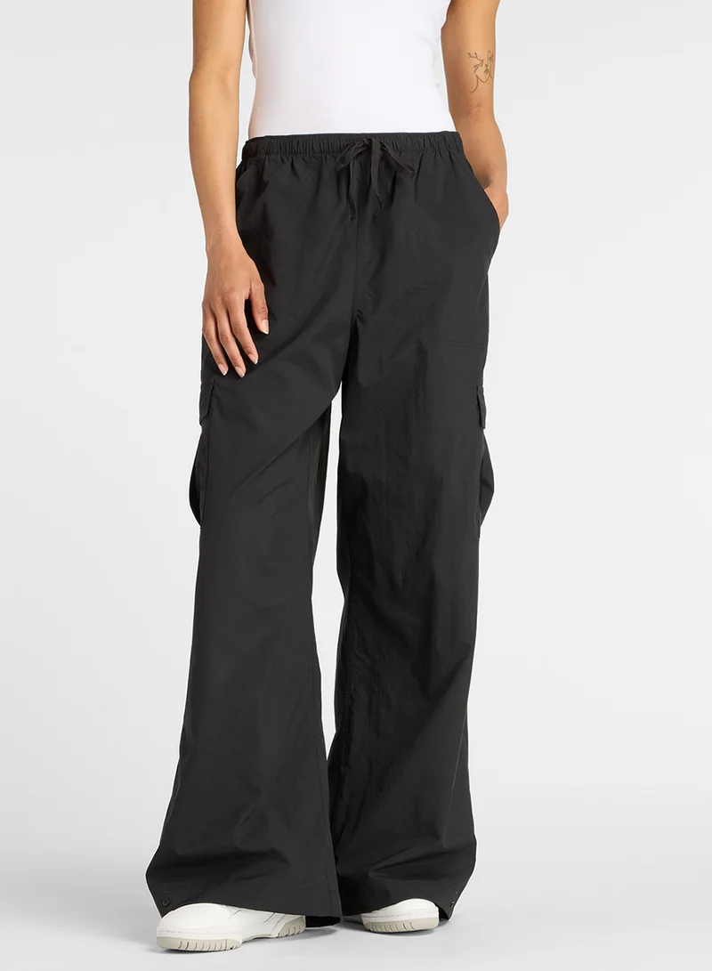 نيو بالانس Woven Cargo Pants