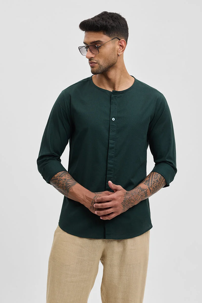 SNITCH Dark Green Solid Long Sleeve Slim Fit Casual Shirt