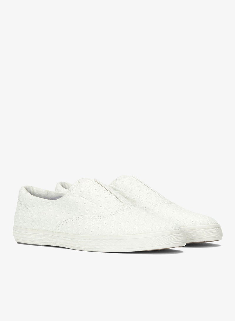 Keds حذاء كيدز النسائي تشامبيون كانفاس سليب أون - حذاء كاجوال كلاسيكي بدون أربطة أبيض - Image 5