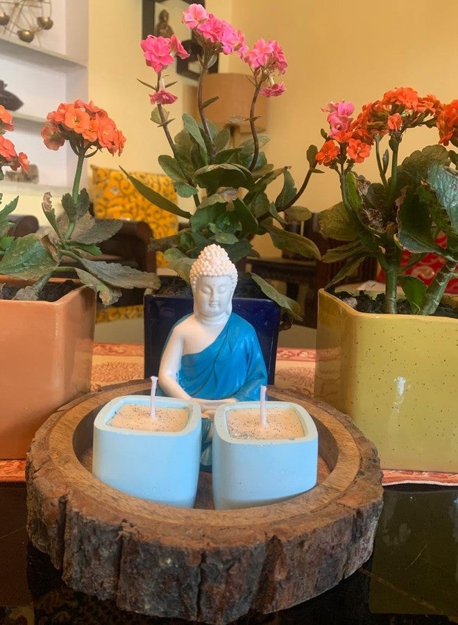 تمثال بوذا جالس من الخرسانة مع شمعتين معطرتين، قاعدة خشبية، 60 غرام من شمع الصويا لكل شمعة (أزرق)
