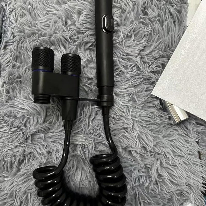 صمام زاوية المرحاض الأسود واحد مدخل اثنان مخرج مضاد للانفجار مانع للتسرب قابل للدوران 360 درجة للاستخدام المزدوج الساخن والبارد - Image 1