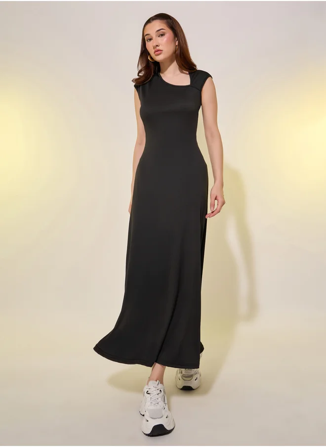 ستايلي Solid Sleeveless A-Line Midi Dress