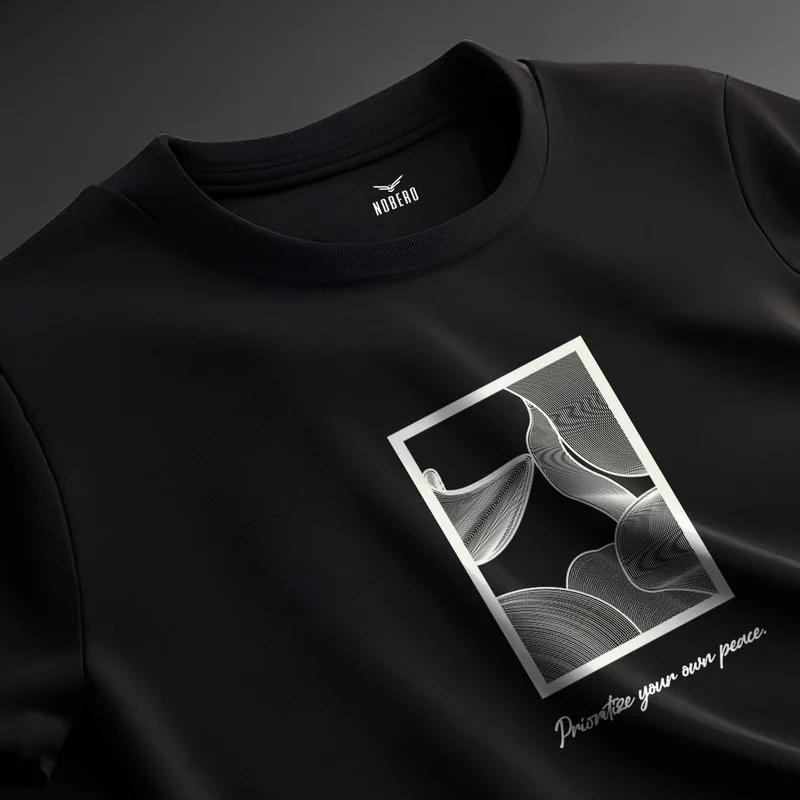 نوبيرو Men's Black Cotton Graphic T-Shirt
