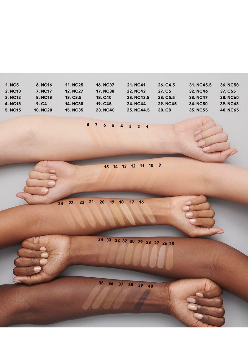 MAC Cosmetics - MAC Cosmetics Studio Fix Fluid SPF 15 24HR Matte Foundation + Oil Control - NC10, 30ml - Image 1