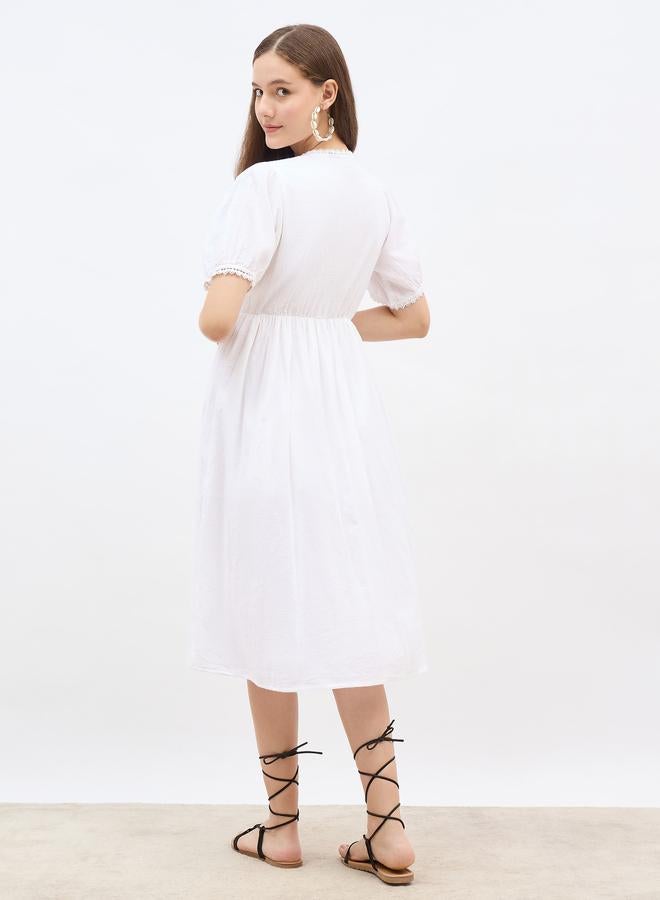 Styli Solid Lace Trim Puff Sleeve Midi Dress - Image 5