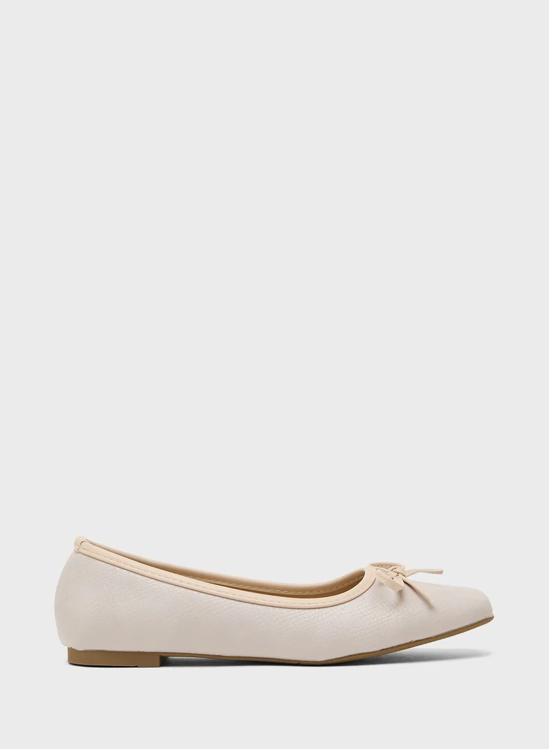 جينجر Square Toe Ballerina Flat