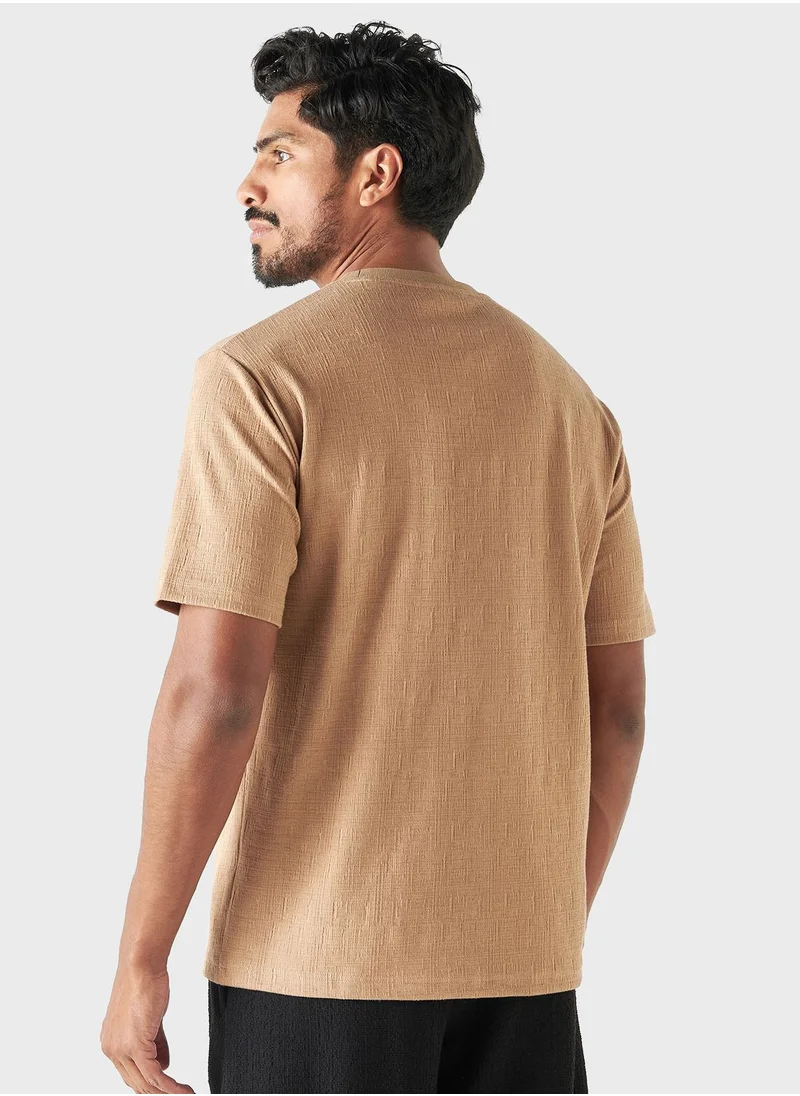 ايكونيك Textured Crew Neck T-Shirt