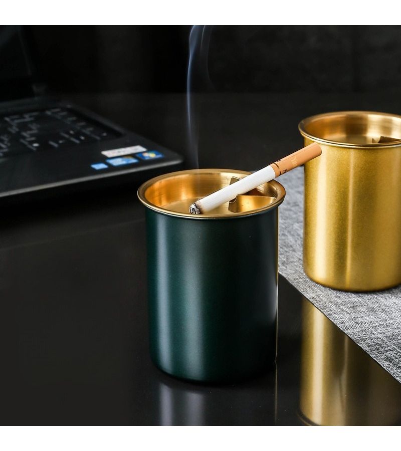 Stainless Steel Funnel Ashtray with Lid Random Color For Home Office - Image 1