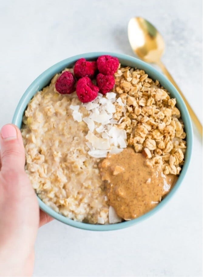 كويكر 50 قطعة من دقيق الشوفان الفوري البسيط مناسب كغذاء للأطفال بنكهة الشراب الذهبي مغلفة بشكل فردي - Image 4