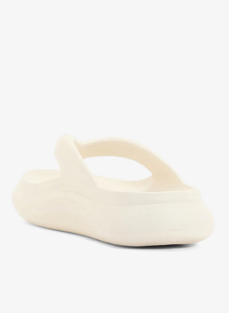 Karl Lagerfeld SKOONA II Hotel Karl Thong