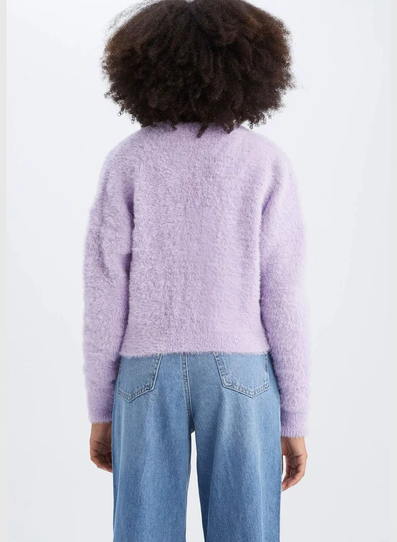 ديفاكتو Oversize V-Neck Buttoned Crop Cardigan