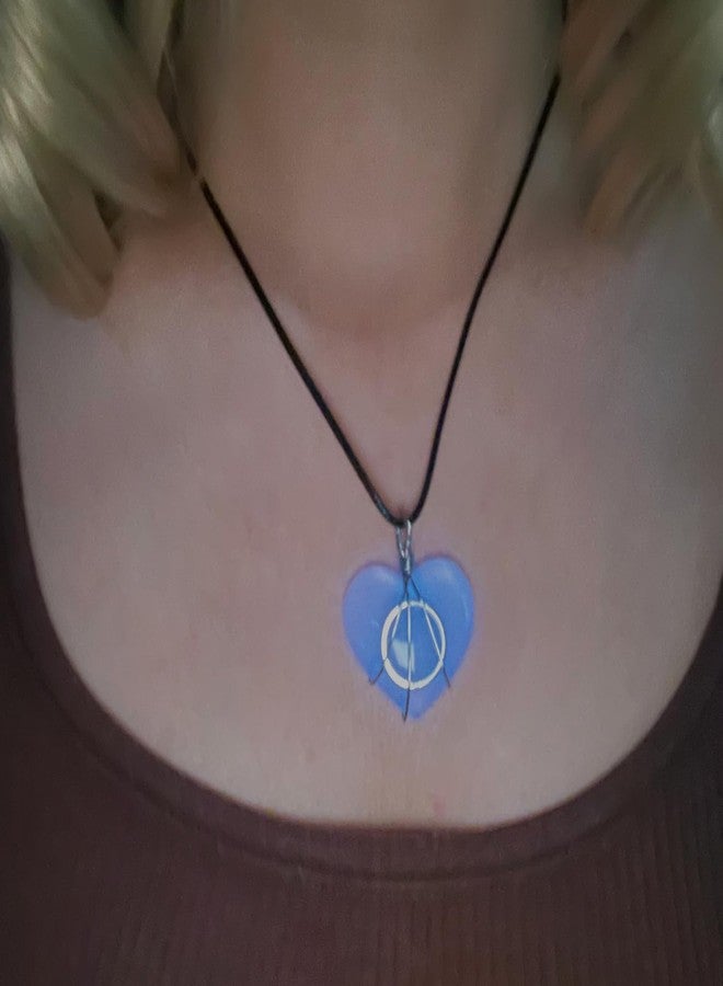 BENBIYO Werewolf Heart Glowing Moonstone Necklace Willa Glow in the Dark Dress Up Accessories - Image 4