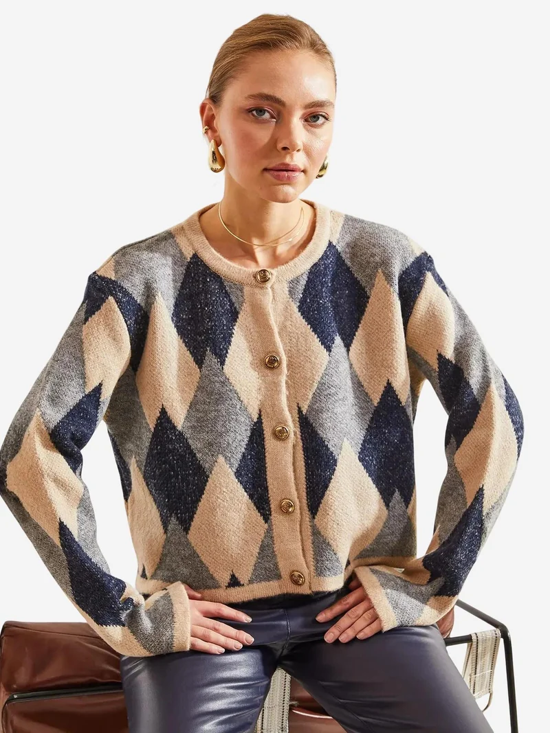 بيانكو لوتشي كارديجان قصير بأزرار من لوكسي محبوك هندسيًا