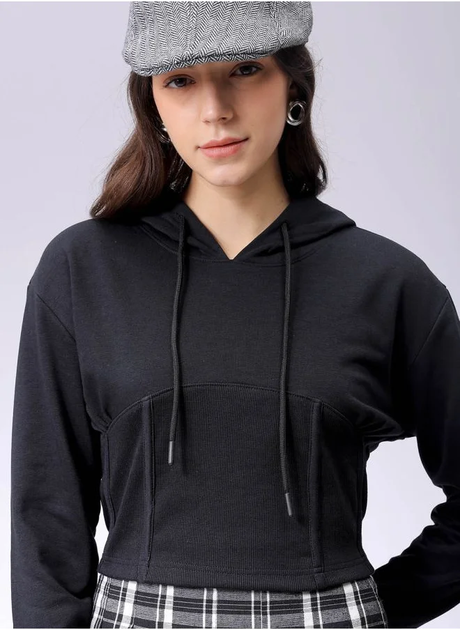 مرفوعة Women Flared Black Solid Hooded Neck Long Sleeve Sweatshirt