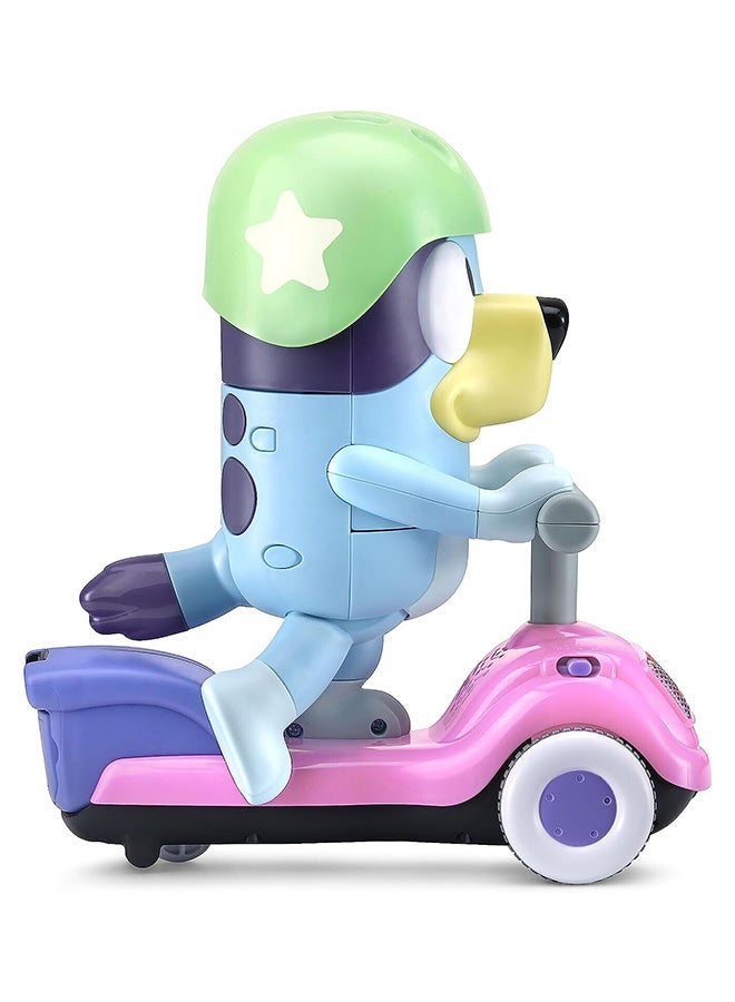 vtech سكوتر بلوي الأزرق | ارتدِ خوذتك - حان وقت اللعب والاستكشاف مع سكوتر بلوي | لعبة تفاعلية للأطفال مع موسيقى وأصوات وعبارات من البرنامج التلفزيوني، تعليمية | هدية مثالية للأطفال من 3، 4، 5 سنوات وما فوق - Image 5