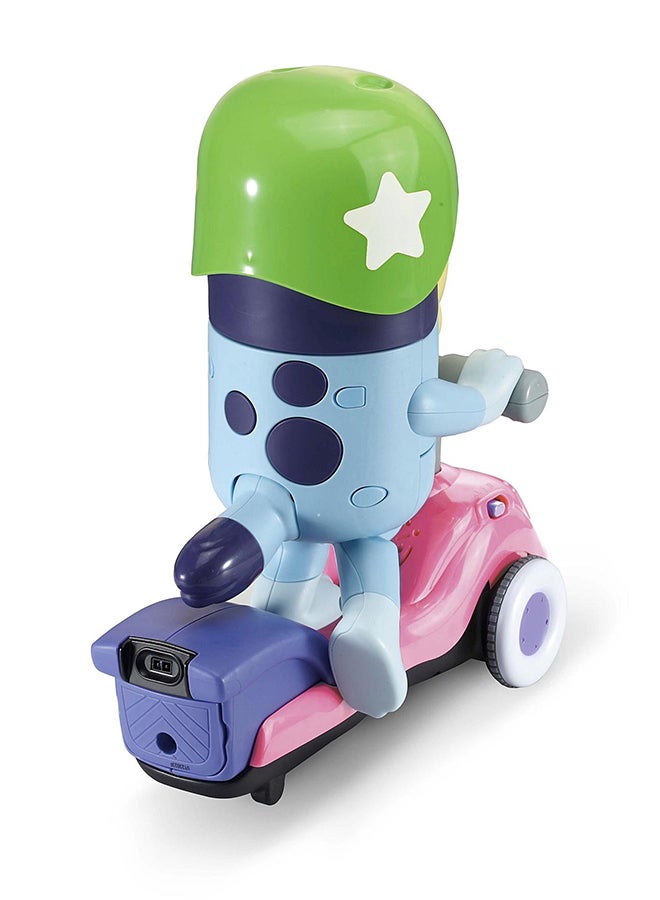 vtech سكوتر بلوي الأزرق | ارتدِ خوذتك - حان وقت اللعب والاستكشاف مع سكوتر بلوي | لعبة تفاعلية للأطفال مع موسيقى وأصوات وعبارات من البرنامج التلفزيوني، تعليمية | هدية مثالية للأطفال من 3، 4، 5 سنوات وما فوق - Image 4