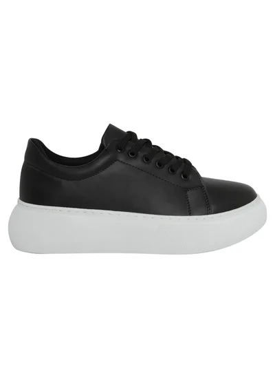 Mumka Black Sneakers