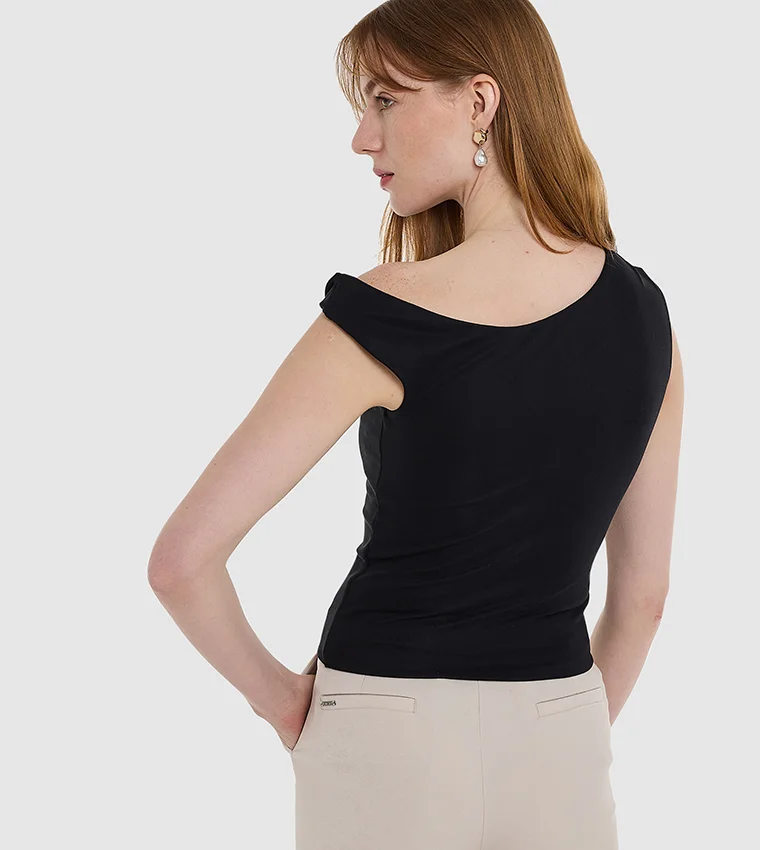 BCBG BCBG Fashion Top With Sleeve Element