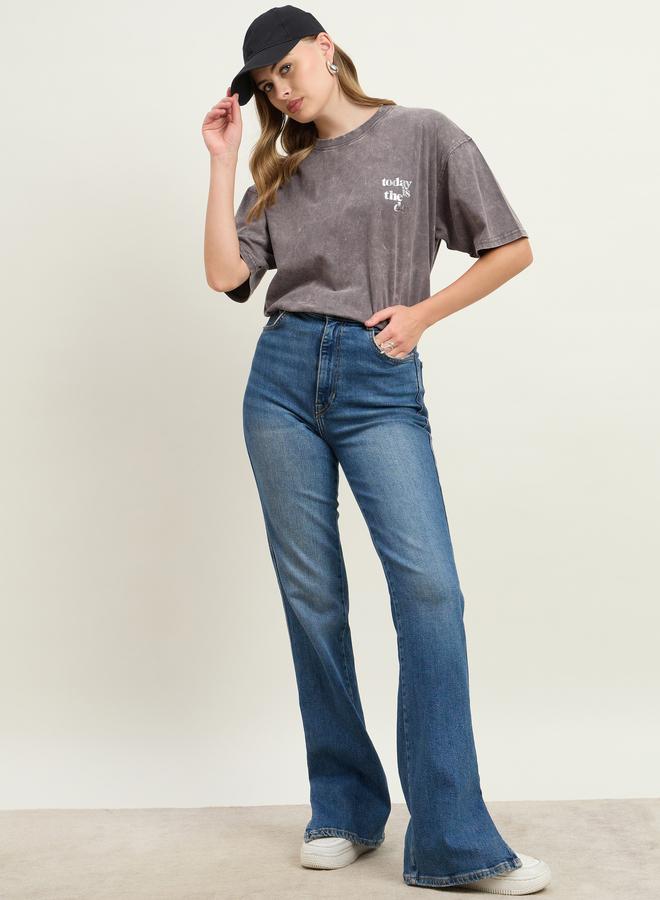 Styli Styli Acid Washed Foil Slogan Print Oversized Longline T-Shirt - Image 1