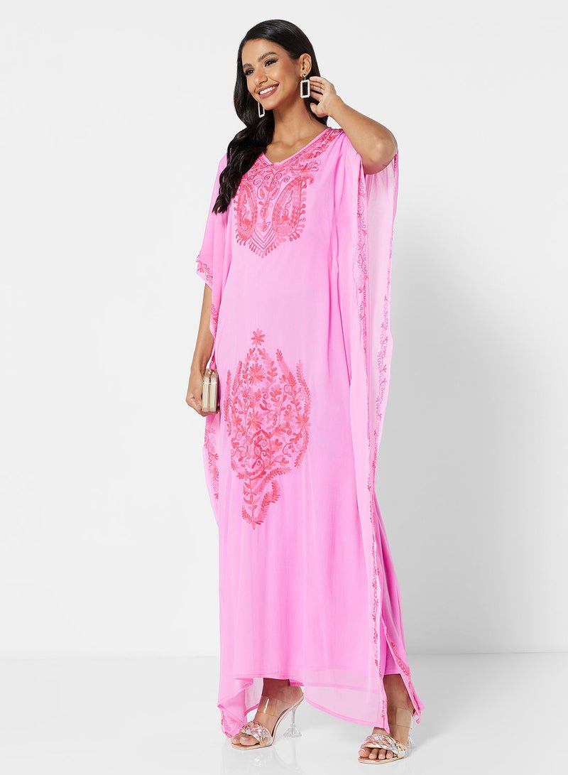 ARABIAN CLOSET كافتان مطرز - Image 4