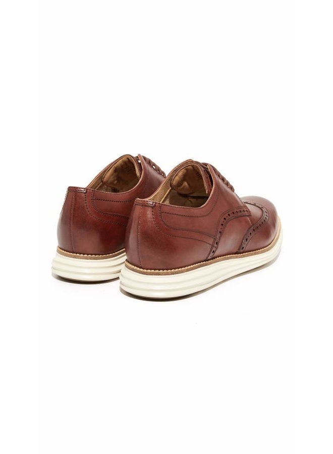 COLE HAAN Men's Original Grand Shortwing Oxford Shoe, Woodbury Leather/Ivory, 42.5 EU - Image 4
