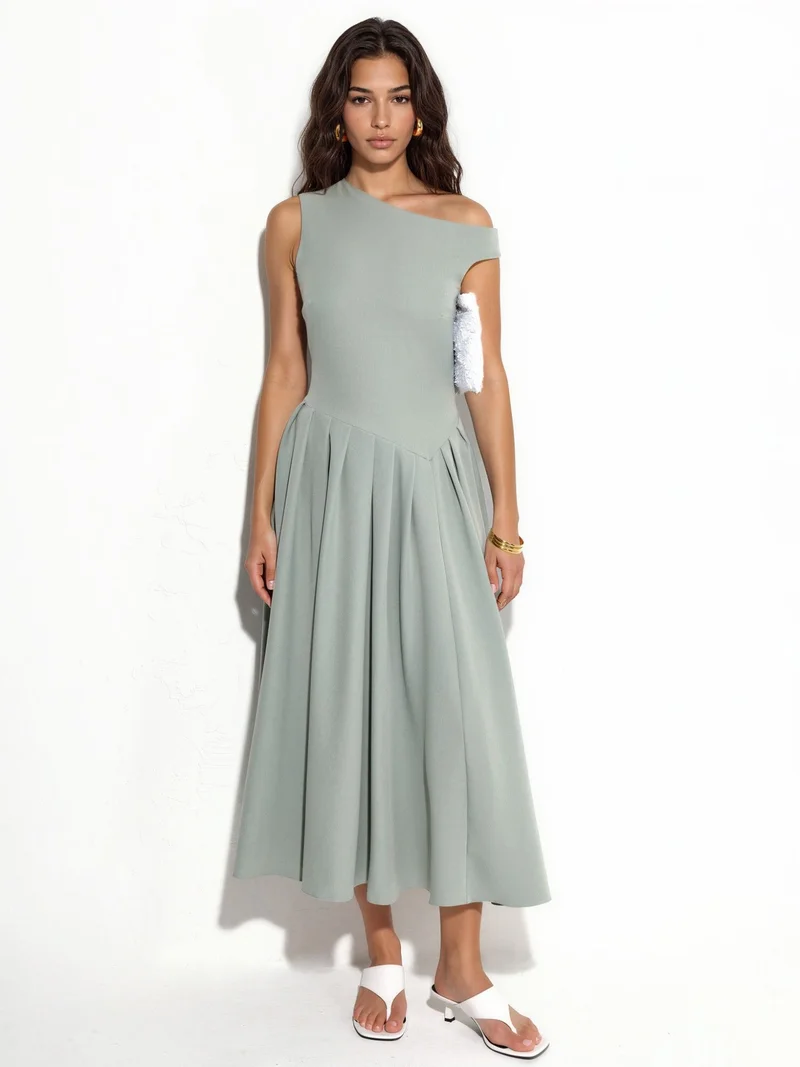 هيكاب Asymmetrical Collar Midi Dress