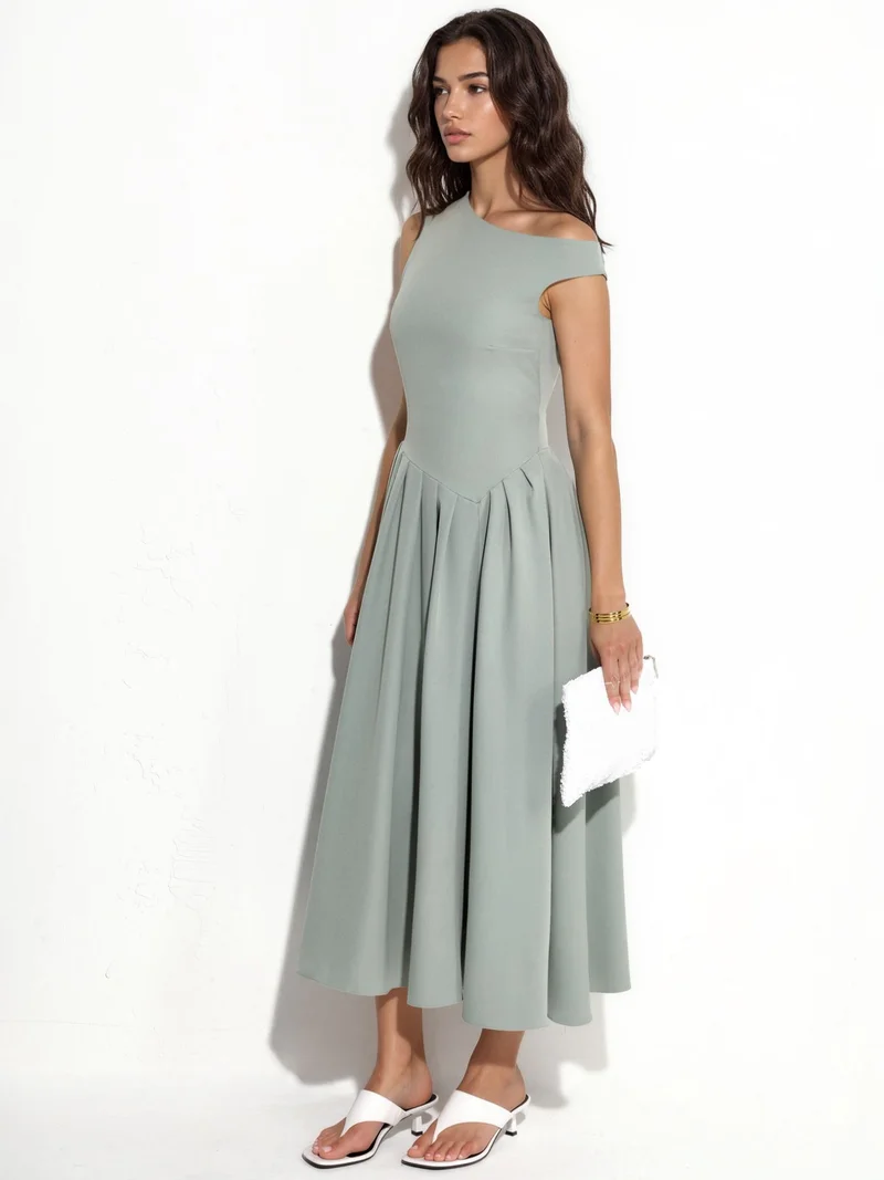 هيكاب Asymmetrical Collar Midi Dress