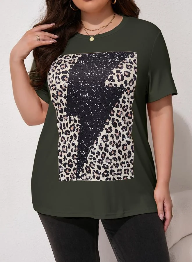 Take Two Plus Size Dark Green Lightning Leopard Print T-Shirt