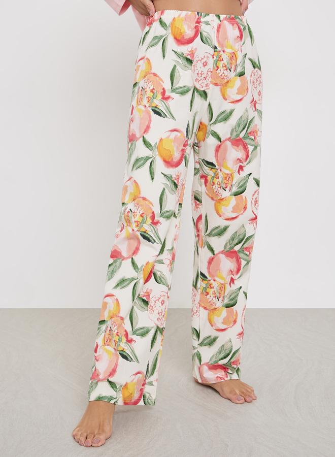 Styli Solid T-Shirt and Floral Print Pyjama Set - Image 4