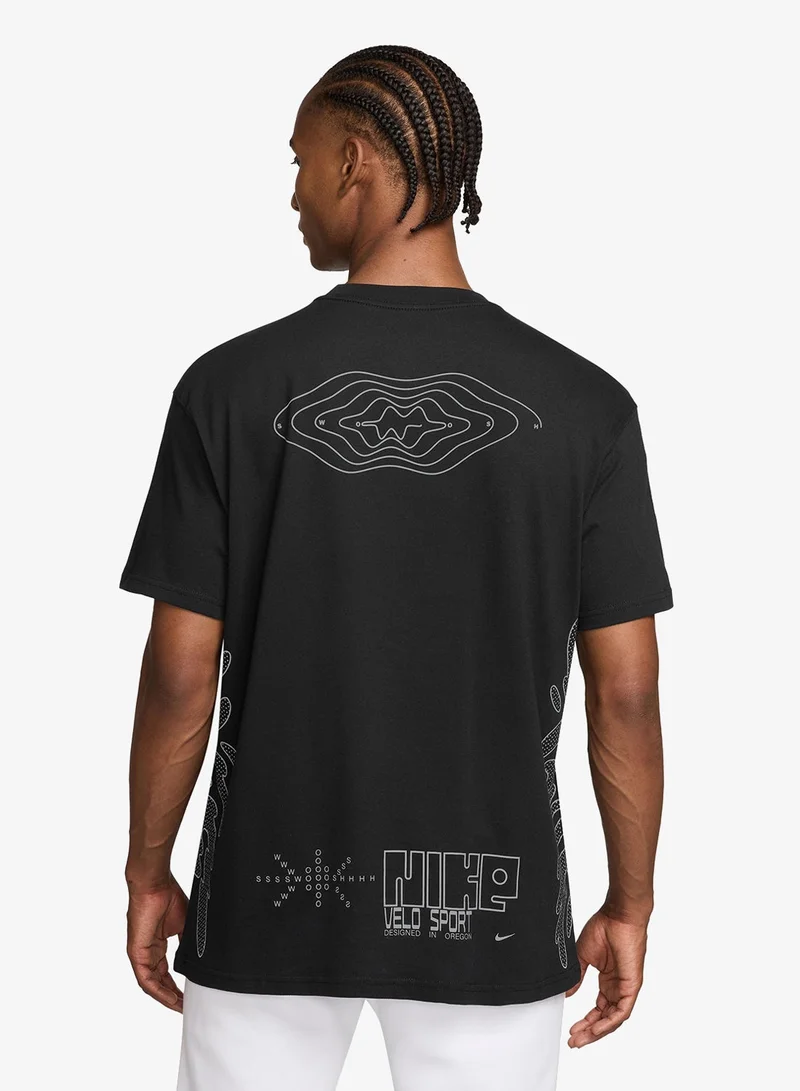 نايكي تيشيرت سحابة الهواء القياسي