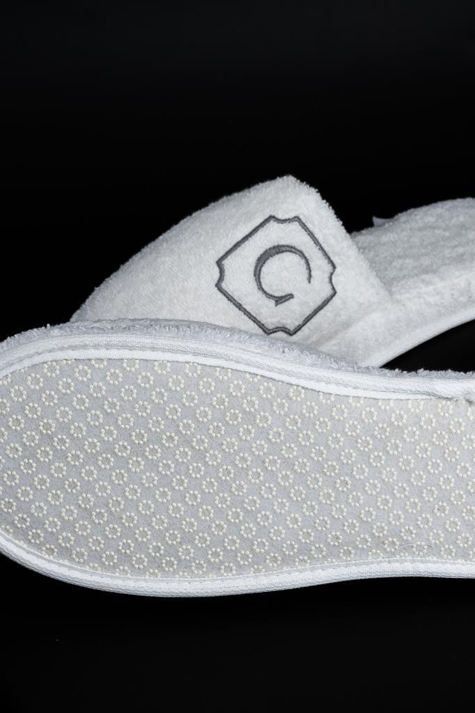 Ender Home Letter C Towel Bathroom Home Hotel Maternity Slippers Thick Sole Slippers  - Image 3