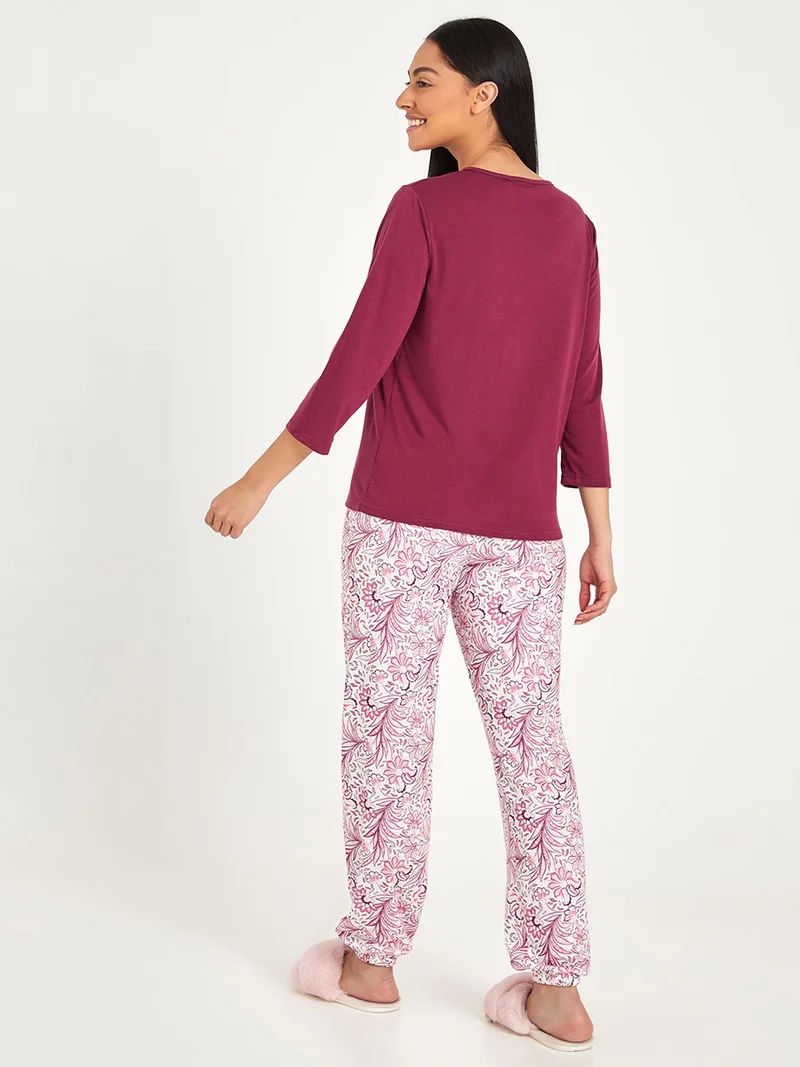 Styli 3/4 Sleeves Tassel Detail T-shirt and Leaf AOP Pyjama Set