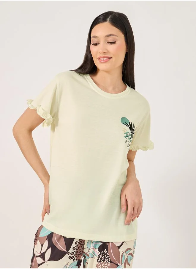 ستايلي Leaf Print Ruffled Sleeve Hem T-Shirt and Cuffed Pyjama Set