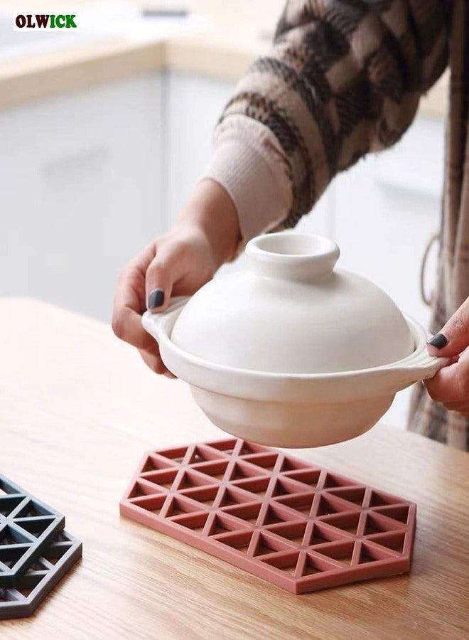 OLWICK® 4 Pcs PVC Tea Coaster Non-Slip Placemat High Temperature Insulation Pad Hollow Pot Mat Bowl with Anti-hot Plastic Placemat (Random Color) - Image 3