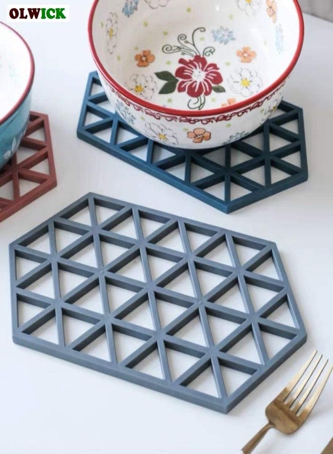 OLWICK® 4 Pcs PVC Tea Coaster Non-Slip Placemat High Temperature Insulation Pad Hollow Pot Mat Bowl with Anti-hot Plastic Placemat (Random Color) - Image 4