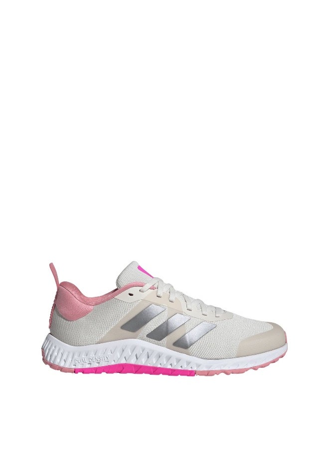 Adidas - adidas Everyset Trainer W Beige Training Shoes 3.5 - Image 1