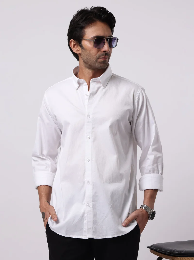مانياك Maniac Mens Solid Collared Neck Full Sleeve Soft Twill Fabric White Shirt