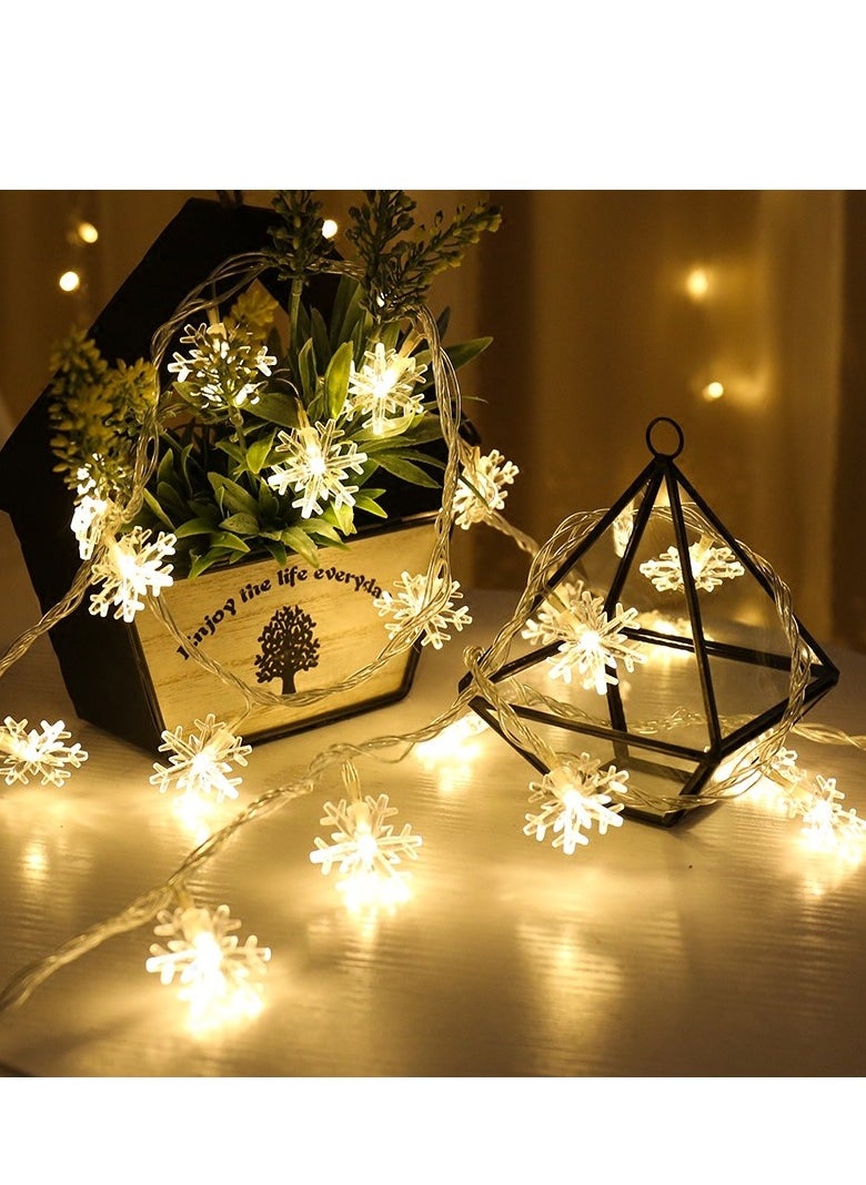 Oasis Casa 3M 20 LED Snowflake Fairy String Lights – Warm White, Battery Operated (2x AA), Constant On, Christmas Winter Decor for Bedroom, Wall, Window, Party, Indoor & Outdoor Ambience  - Image 2