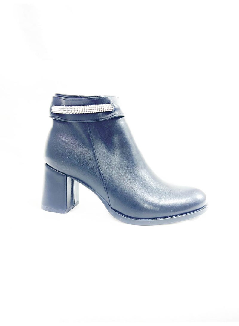 Fashionable Boot For Women