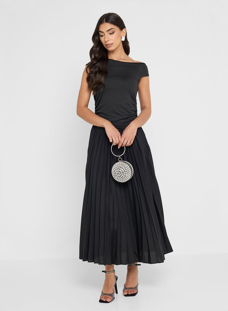 ايلا فستان مكشكش مع ثنيات - Image 4