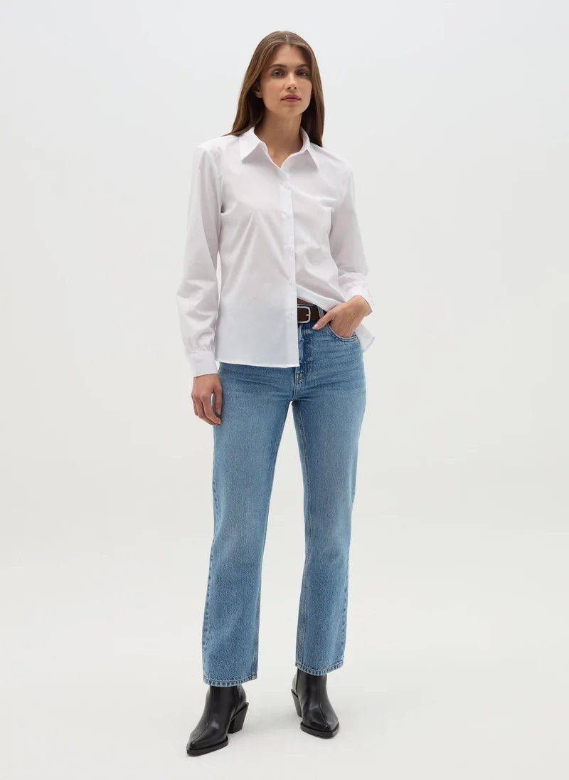 او في اس أبيض