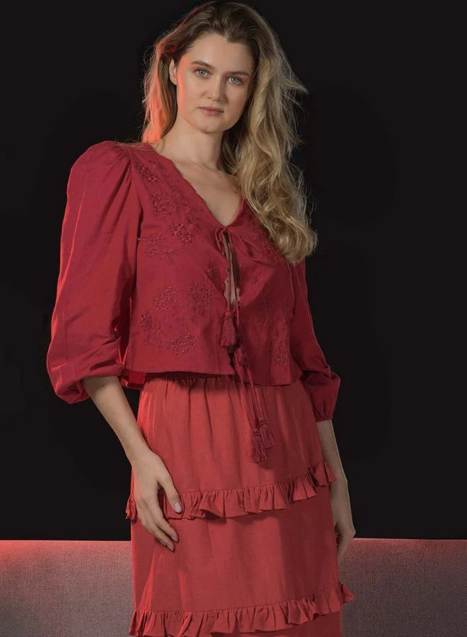 فيرجيو فيرجيو توب فيسكوز بتطريز وربطة عنق