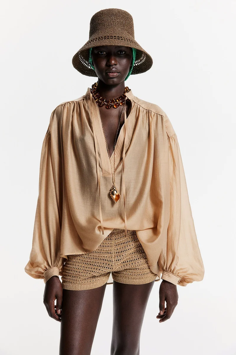 H&M Balloon-sleeved blouse