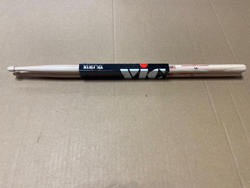Vic Firth عصا الطبول فيك فيرث الأمريكية الكلاسيكية 5A - من خشب الهكوري الأمريكي مع رأس خشبي - Image 5