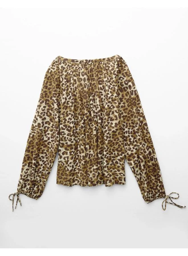 American Eagle AE Tie Sleeve Button-Up Top