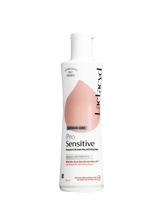 Lactacyd Feminine Wash - Pro Sensitive 250ml - Image 1