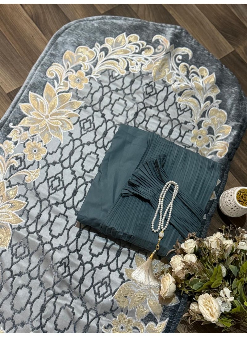 Thick and soft prayer mat set for Muslims – foldable prayer mat for men and women, ideal for daily prayers with a spacious and comfortable women's prayer mat.